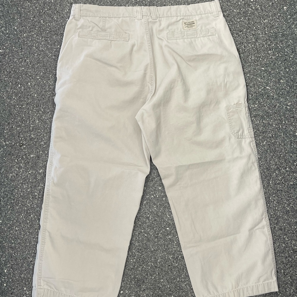 Columbia Men's Light Tan Cargo Pants